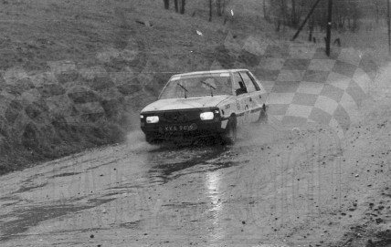 3. Tomasz Stawowczyk i Witold Stawowczyk - Polonez 1600.   (To zdjęcie w pełnej rozdzielczości możesz kupić na www.kwa-kwa.pl )