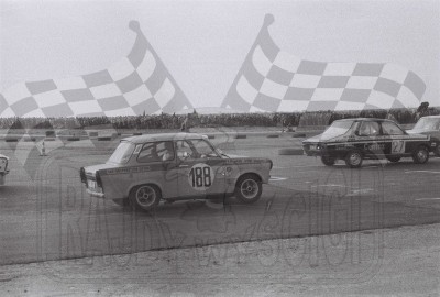 11. Nr.27.Andrzej Drewniak - Dacia 1300, nr188.niemiecki Trabant  (To zdjęcie w pełnej rozdzielczości możesz kupić na www.kwa-kwa.pl )