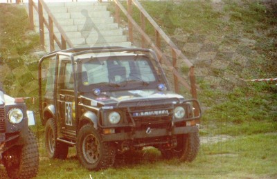 64. Suzuki Samurai załogi A.Olszewski i K.Kiliś   (To zdjęcie w pełnej rozdzielczości możesz kupić na www.kwa-kwa.pl )