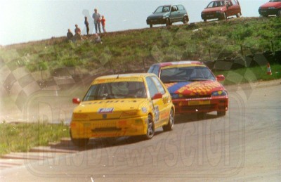42. Tomasz Oleksiak - Peugeot 106 XSi i Piotr Granica - Suzuki Swift GTi   (To zdjęcie w pełnej rozdzielczości możesz kupić na www.kwa-kwa.pl )