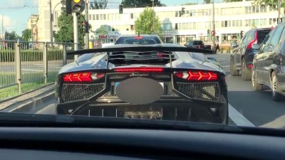 200+ km h Lamborghini Aventador SV i BMW E63 M6