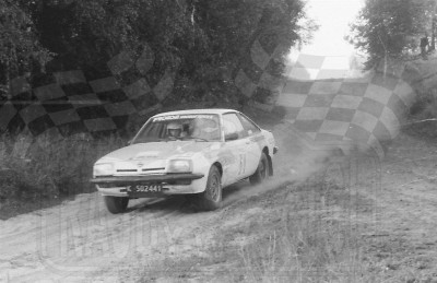 72. Wiesław Stec i Cezary Klaczyński - Opel Manta E.   (To zdjęcie w pełnej rozdzielczości możesz kupić na www.kwa-kwa.pl )