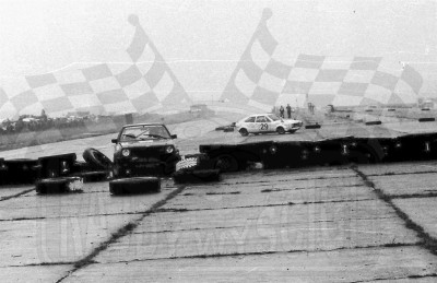 50. Nr.29.Andrzej Mielcarek - VW Scirocco i Lesław Orski - VW Golf GTi.   (To zdjęcie w pełnej rozdzielczości możesz kupić na www.kwa-kwa.pl )