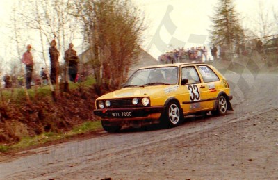 93. Włodzimierz Skrodzki i Erwin Meisel - VW Golf GTi 16S.   (To zdjęcie w pełnej rozdzielczości możesz kupić na www.kwa-kwa.pl )