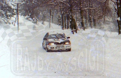 37. Marek Kusiak i Michał Sawka - Mazda 323 GTX.   (To zdjęcie w pełnej rozdzielczości możesz kupić na www.kwa-kwa.pl )
