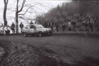 17. S.Barszczewski i M.Bronisz - Renault 5 Alpine.   (To zdjęcie w pełnej rozdzielczości możesz kupić na www.kwa-kwa.pl )