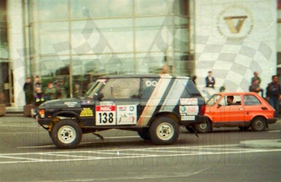 15. B.Henrion i B.Leheron - Land Rover RR 400.   (To zdjęcie w pełnej rozdzielczości możesz kupić na www.kwa-kwa.pl )