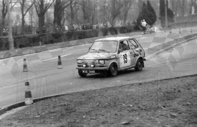 9. Paweł Ciurzyński i Ryszard Granica - Polski Fiat 126p.   (To zdjęcie w pełnej rozdzielczości możesz kupić na www.kwa-kwa.pl )