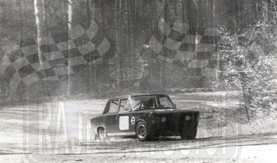 61. Zbigniew Bębnista - Polski Fiat 125p 1300  (To zdjęcie w pełnej rozdzielczości możesz kupić na www.kwa-kwa.pl )
