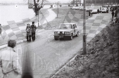 22. Zbigniew Baran i W.Grzędzielski - Fiat 124 Specjal T  (To zdjęcie w pełnej rozdzielczości możesz kupić na www.kwa-kwa.pl )