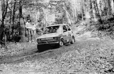 86. Janusz Makówka i Gloria Kossak - Polski Fiat 126p  (To zdjęcie w pełnej rozdzielczości możesz kupić na www.kwa-kwa.pl )