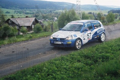 37. Norbert Guzek i Krzysztof Zubik - Renault Clio  (To zdjęcie w pełnej rozdzielczości możesz kupić na www.kwa-kwa.pl )
