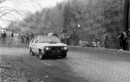 5. Ryszard Adamek i Jan Bronikowski - Polonez 1600C.   (To zdjęcie w pełnej rozdzielczości możesz kupić na www.kwa-kwa.pl )