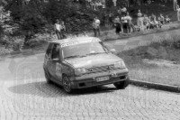 111. Dominique Dumont i Olivier Schwennicke - Renault 5 GT Turbo.   (To zdjęcie w pełnej rozdzielczości możesz kupić na www.kwa-kwa.pl )