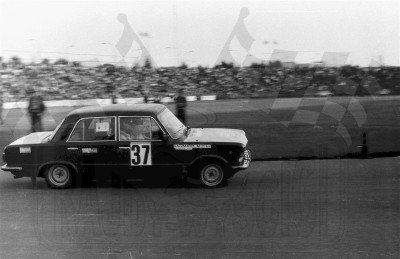 66. Krzysztof Godwod i Marek Kaczmarek - FSO 1600.   (To zdjęcie w pełnej rozdzielczości możesz kupić na www.kwa-kwa.pl )