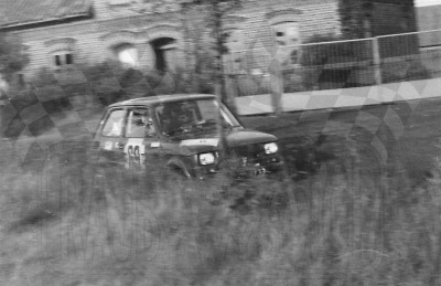 60. Marek Gieruszczak i Maciej Maciejewski - Polski Fiat 126p.   (To zdjęcie w pełnej rozdzielczości możesz kupić na www.kwa-kwa.pl )