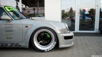 RAUH-Welt Begriff Porsche 964 "Yoroi"