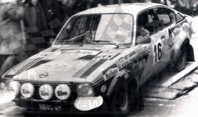 13. Jerzy Landsberg i Marek Muszyński - Opel Kadett GTE  (To zdjęcie w pełnej rozdzielczości możesz kupić na www.kwa-kwa.pl )