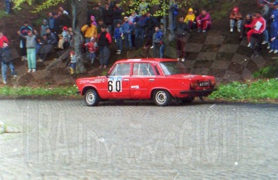 77. Krzysztof Godwod i Słamomir Kazimierczak - FSO 1600.   (To zdjęcie w pełnej rozdzielczości możesz kupić na www.kwa-kwa.pl )