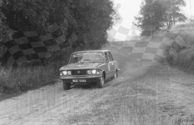 77. Robert Herba i Andrzej Terej - FSO 1500.   (To zdjęcie w pełnej rozdzielczości możesz kupić na www.kwa-kwa.pl )