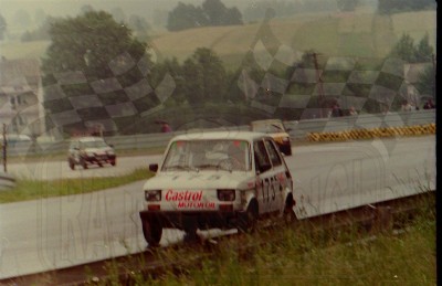 24. Jacek Chojnacki - Polski Fiat 126p.   (To zdjęcie w pełnej rozdzielczości możesz kupić na www.kwa-kwa.pl )
