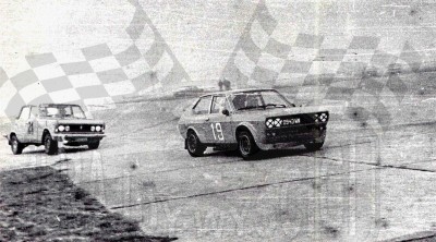 80. Nr.19.Wiesław i Monika Gawron - Fiat 128 Sport Coupe 3 porte, nr.21.Andrzej Radecki i Zygmunt Domagalski - Polski Fiat 125p  (To zdjęcie w pełnej rozdzielczości możesz kupić na www.kwa-kwa.pl )