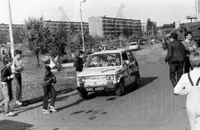 31. Robert Kępka i Adam Mazurek - Polski Fiat 126p   (To zdjęcie w pełnej rozdzielczości możesz kupić na www.kwa-kwa.pl )