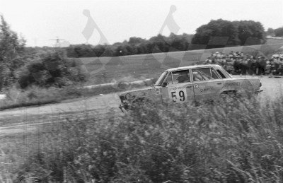 63. Marek Ryndak i Elżbieta Sitek - FSO 1500.   (To zdjęcie w pełnej rozdzielczości możesz kupić na www.kwa-kwa.pl )