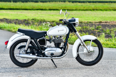 Junak M10 (11)