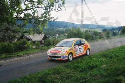 29. Tomasz Porębski i Rafał Gnatek - Peugeot 206 XS  (To zdjęcie w pełnej rozdzielczości możesz kupić na www.kwa-kwa.pl )