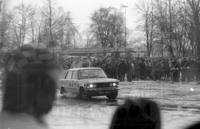 27. Krzysztof Skalski i Jakub Mroczkowski - FSO 1500.   (To zdjęcie w pełnej rozdzielczości możesz kupić na www.kwa-kwa.pl )