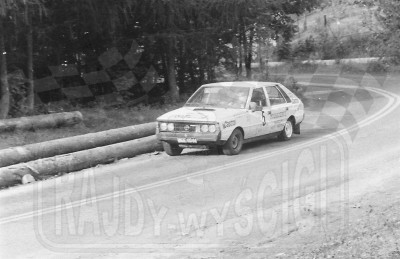 14. Romuald Chałas i Zbigniew Atłowski - Polonez 1600.   (To zdjęcie w pełnej rozdzielczości możesz kupić na www.kwa-kwa.pl )