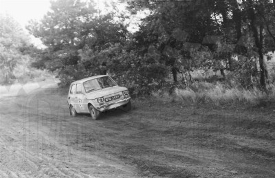 65. Jacek Sikora i Jacek Sciciński - Polski Fiat 126p.   (To zdjęcie w pełnej rozdzielczości możesz kupić na www.kwa-kwa.pl )