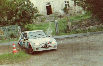 149. Jacek Jerschina i Artur Orlikowski - Peugeot 205 Rallye.   (To zdjęcie w pełnej rozdzielczości możesz kupić na www.kwa-kwa.pl )