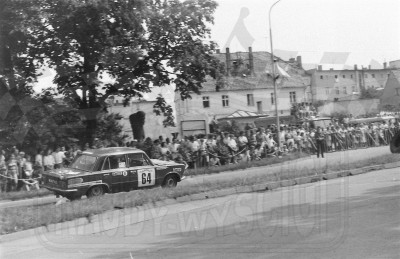 62. Andrzej Chojnacki i Dariusz Płudowski - FSO 1500.   (To zdjęcie w pełnej rozdzielczości możesz kupić na www.kwa-kwa.pl )