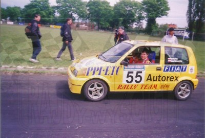 77. Jacek Sikora i Marek Kaczmarek - Fiat Cinquecento Sporting   (To zdjęcie w pełnej rozdzielczości możesz kupić na www.kwa-kwa.pl )