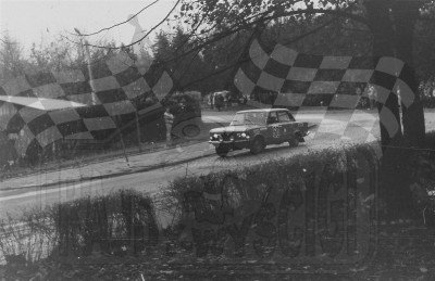 47. Andrzej Chojnacki i Jolanta Cieślak - FSO 1500  (To zdjęcie w pełnej rozdzielczości możesz kupić na www.kwa-kwa.pl )