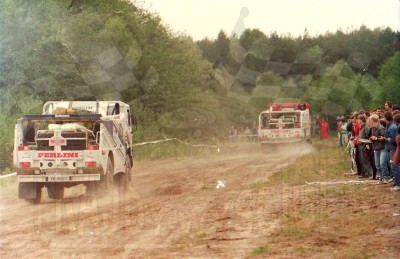 181. Samochody Perlini 105 F na trasie oesu.   (To zdjęcie w pełnej rozdzielczości możesz kupić na www.kwa-kwa.pl )