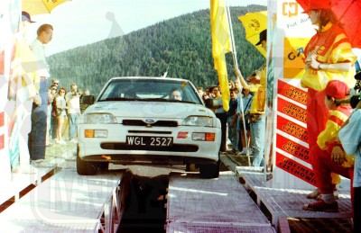 58. Andrzej Chojnacki i Piotr Namysłowski - Ford Escort Cosworth RS.   (To zdjęcie w pełnej rozdzielczości możesz kupić na www.kwa-kwa.pl )