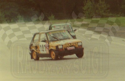 28. Jacek Rathe - Polski Fiat 126p.   (To zdjęcie w pełnej rozdzielczości możesz kupić na www.kwa-kwa.pl )