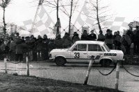 Ryszard Plucha i Henryk Krakowczyk - Polski Fiat 125p 1500. To zdjęcie w pełnej rozdzielczości możesz kupić na http://kwa-kwa.pl