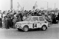 Wiesław Cygan i Ryszard Makuch - Polski Fiat 126p. To zdjęcie w pełnej rozdzielczości możesz kupić na http://kwa-kwa.pl