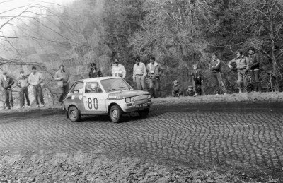 54. J.Strzelecki i K.Adamski - Polski Fiat 126p   (To zdjęcie w pełnej rozdzielczości możesz kupić na www.kwa-kwa.pl )