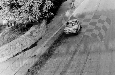 107. Marek Ryndak i Tadeusz Bator - Polski Fiat 126p  (To zdjęcie w pełnej rozdzielczości możesz kupić na www.kwa-kwa.pl )
