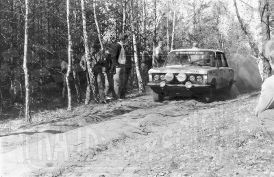 19. Janusz Makówka i Gloria Kossak - FSO 1500.   (To zdjęcie w pełnej rozdzielczości możesz kupić na www.kwa-kwa.pl )