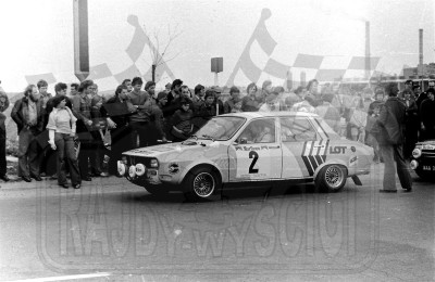 Błażej Krupa i Piotr Mystkowski - Renault 12 Gordini. To zdjęcie w pełnej rozdzielczości możesz kupić na http://kwa-kwa.pl