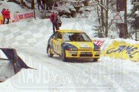 45. Marek Sadowski i Maciej Hołuj - Mazda 323 GTX.   (To zdjęcie w pełnej rozdzielczości możesz kupić na www.kwa-kwa.pl )