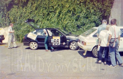 4. Renault 19 16V załogi Jerzy Skadorwa i Ryszard Hupajło.   (To zdjęcie w pełnej rozdzielczości możesz kupić na www.kwa-kwa.pl )