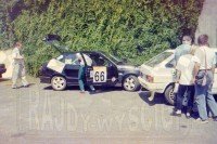 4. Renault 19 16V załogi Jerzy Skadorwa i Ryszard Hupajło.   (To zdjęcie w pełnej rozdzielczości możesz kupić na www.kwa-kwa.pl )
