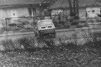 69. A.Suskiewicz i W.Zatorski - Polski Fiat 126p  (To zdjęcie w pełnej rozdzielczości możesz kupić na www.kwa-kwa.pl )